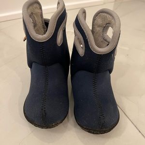 Bogs toddler boots navy size 6